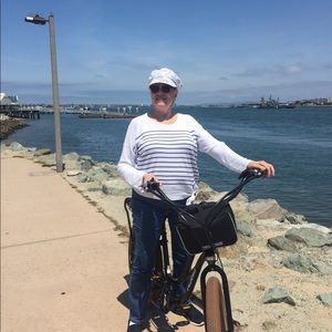 Meet your Posher, Connie